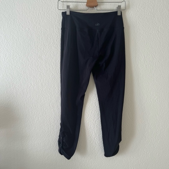 ALO Black Cropped Button Leggings - Picture 5 of 7